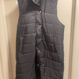 Chic Black Outerwear Vest